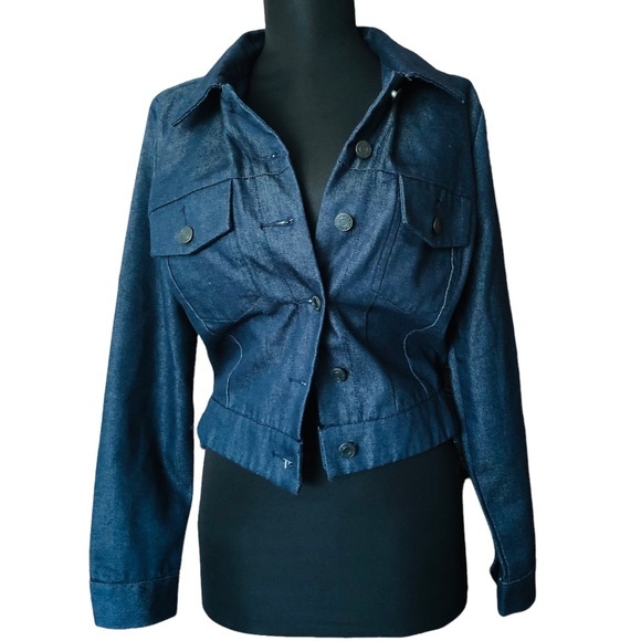 GAP Jean Jacket - Picture 3 of 11